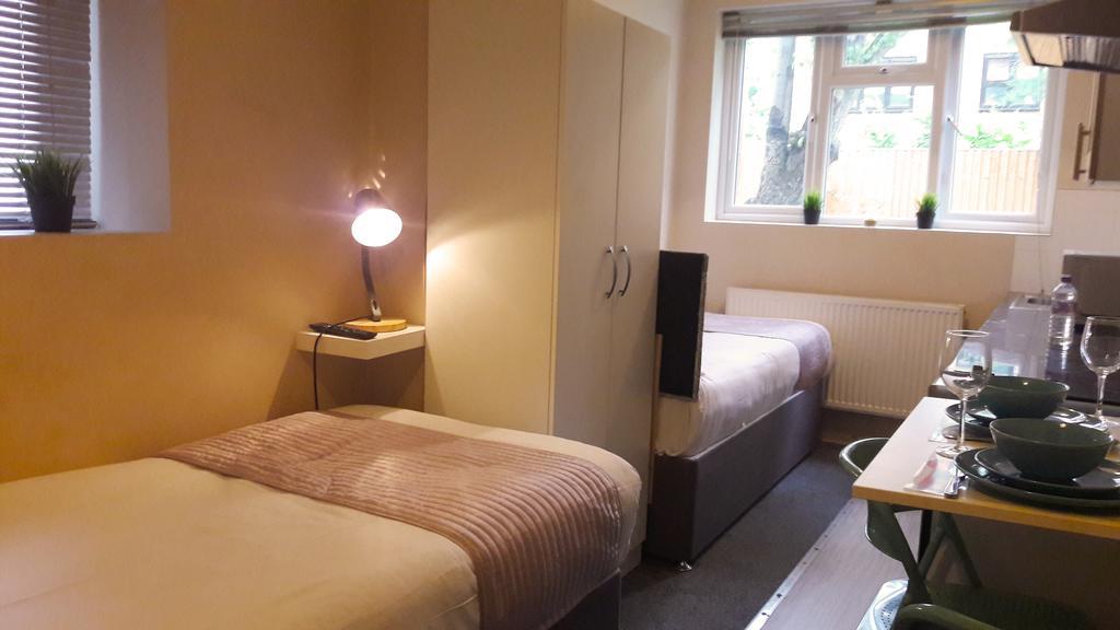 לונדון United Lodge Hotel And Apartments מראה חיצוני תמונה
